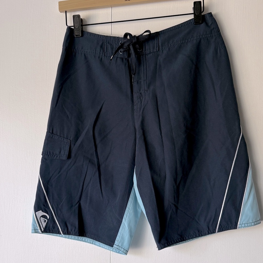 Quiksilver Dark Blue and Light Blue Board Shorts Sz 16 / 28”